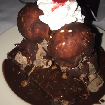 Bob's Steak & Chop House - Brownie sundae - Steakhouses Near Me - Dallas, Texas