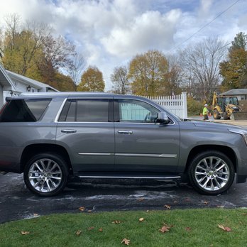 thedetailtechie - GMC Escalade: Wash and wheel cleaning - Auto Detailing Near Me