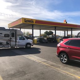 Loves gas station