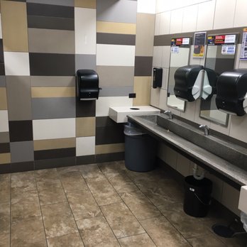 Love's Travel Stop - I liked the sink and fancy wall - Gas Stations Near Me - Fernley, Nevada