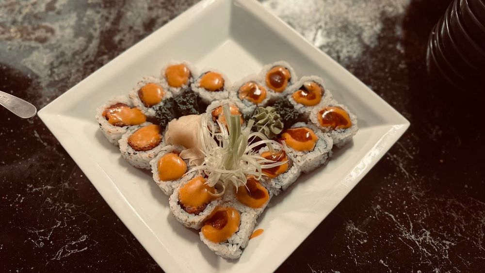 Sup Poon Thai&Sushi Logo