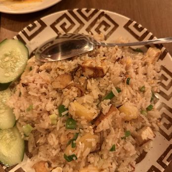 The Sister Restaurant & Cafe - Pineapple fried rice - Thai Near Me - Honolulu, Hawaii The Sister Restaurant & Cafe - Pineapple fried rice - Thai Near Me - Honolulu, Hawaii