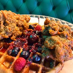 Toy & Judy's - Yummy Chicken and Waffles