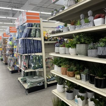 Big Lots - Department Stores Near Me - Knightdale, North Carolina