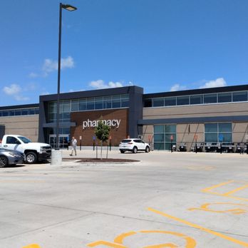 Hy-Vee - Grocery Near Me - Grimes, Iowa
