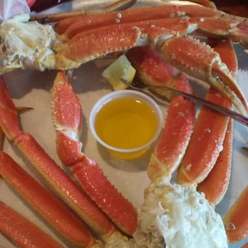 Charlie Horse Restaurant - 1 pound crableg sampler - Seafood Near Me - Ormond Beach, Florida