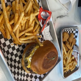 OMG! Burger - Spring - OMG Cheeseburger/kids chicken nuggets - Hot Dogs Near Me - Spring, Texas