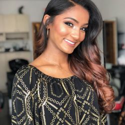 Retrocraze Salon & Spa - Hair and make up done by the best! My FAVORITE hair look that always brings me back because it lasts for days! Quality work ALWAYS!