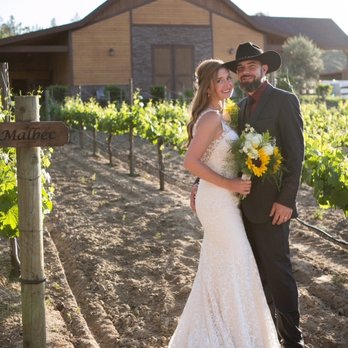 Longshadow Ranch Vineyard And Winery - April country wedding at Longshadow Ranch Winery - Wineries Near Me - Temecula, California