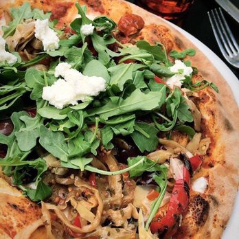 Le Mista - Pizza Végétarienne délicieuseeee - Italian Near Me - Beloeil, Quebec Le Mista - Pizza Végétarienne délicieuseeee - Italian Near Me - Beloeil, Quebec