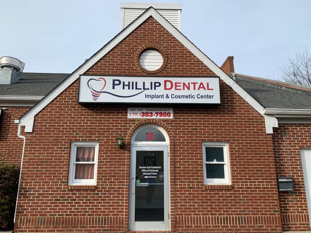 PHILLIP DENTAL IMPLANT & COSMETIC CENTER Updated January 2025 11 Reviews 34 Thoreau Dr
