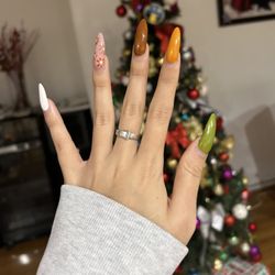 The Basic Nail Shoppe - Over a month later and my nails are still perfect!