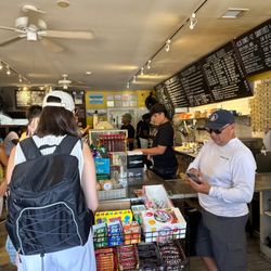 M&R Deli