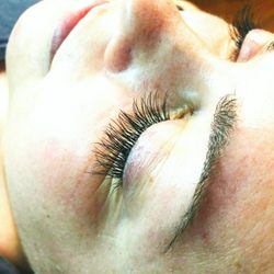 Halo Hair And Beauty Studio - Classic lash extensions