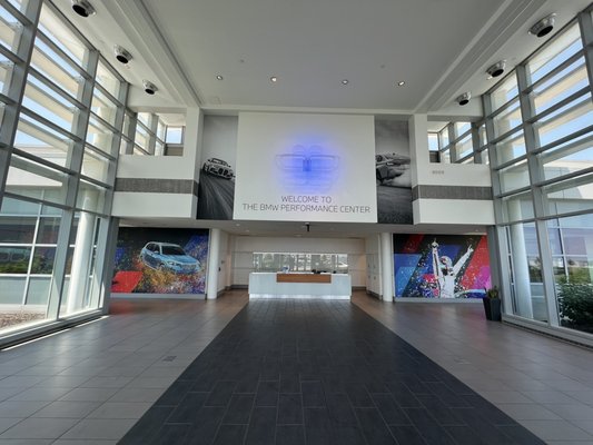 BMW PERFORMANCE CENTER - Updated July 2025 - 77 Photos & 31 Reviews ...