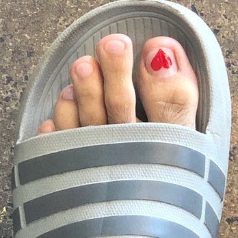 Creative Nails - Heart Toe - Nail Salons Near Me - Honolulu, Hawaii