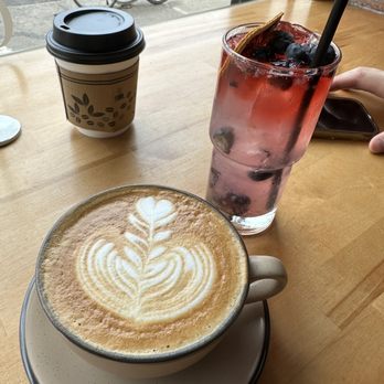 Yafa Cafe - Latte and Sparkling Berry Lemonade - Cafes Near Me - Brooklyn, New York