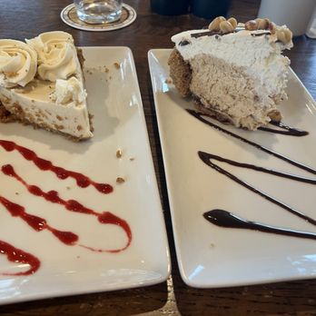 Table on 6th - Desserts! Key lime and butterscotch pie. Sooo good! - Burgers Near Me - Bentonville, Arkansas Table on 6th - Desserts! Key lime and butterscotch pie. Sooo good! - Burgers Near Me - Bentonville, Arkansas