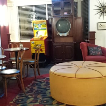 50's Grill - Front room by cashier - Diners Near Me - Minneapolis, Minnesota