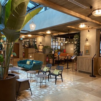DoubleTree by Hilton Rome Monti - Lobby - Hotels Near Me - Rome, RM