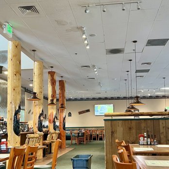 Black Bear Diner Turlock - Leaky roof - American Near Me - Turlock, California