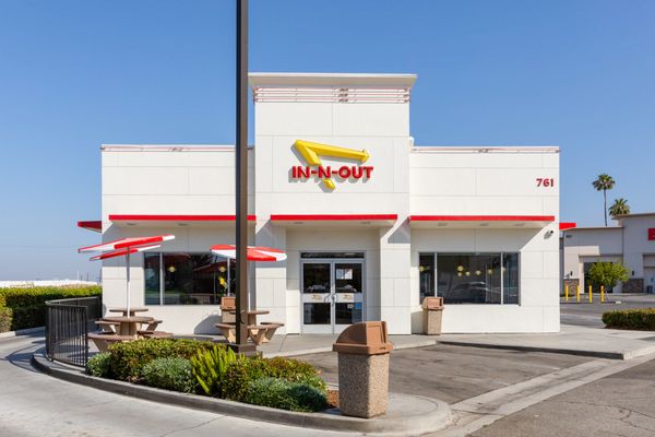 In-N-Out Burger by null