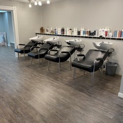 Gloss Salon