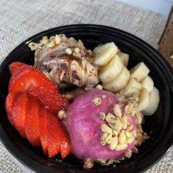 Aloha Acai - Waipa Bowl with Lava Java and Pitaya - Acai Bowls Near Me - Kaneohe, Hawaii