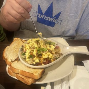 Honey-Jam Cafe - Skillet with broccoli veggies and meats - Breakfast & Brunch Near Me - Plainfield, Illinois