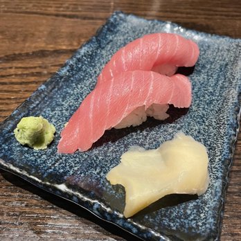 Izakaya Uosan - Chu Toro Nigiri - Izakaya Near Me - Honolulu, Hawaii