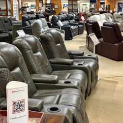 Family Leisure - San Antonio - Theater Seating