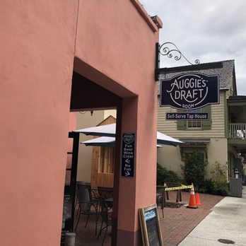 Auggie's Draft Room - Approach - Sports Bars Near Me - Saint Augustine, Florida