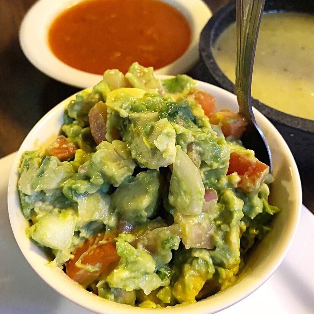 10 De Mayo - Guacamole. - Mexican Near Me - Beaumont, Texas
