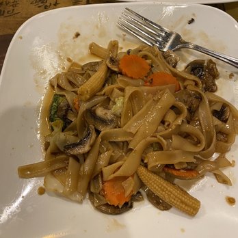 Spice Thai Restaurant - Pad Thai see U- sorry it was half eaten here - Thai Near Me - Orlando, Florida Spice Thai Restaurant - Pad Thai see U- sorry it was half eaten here - Thai Near Me - Orlando, Florida