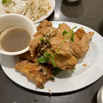 Phnom Penh - Fried chicken wings - Cambodian Near Me - Vancouver, British Columbia Phnom Penh - Fried chicken wings - Cambodian Near Me - Vancouver, British Columbia
