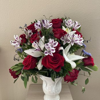 The Floral Gallery - One of the arrangements I got. Photo taken 5 days after the event. - Florists Near Me - San Diego, California The Floral Gallery - One of the arrangements I got. Photo taken 5 days after the event. - Florists Near Me - San Diego, California