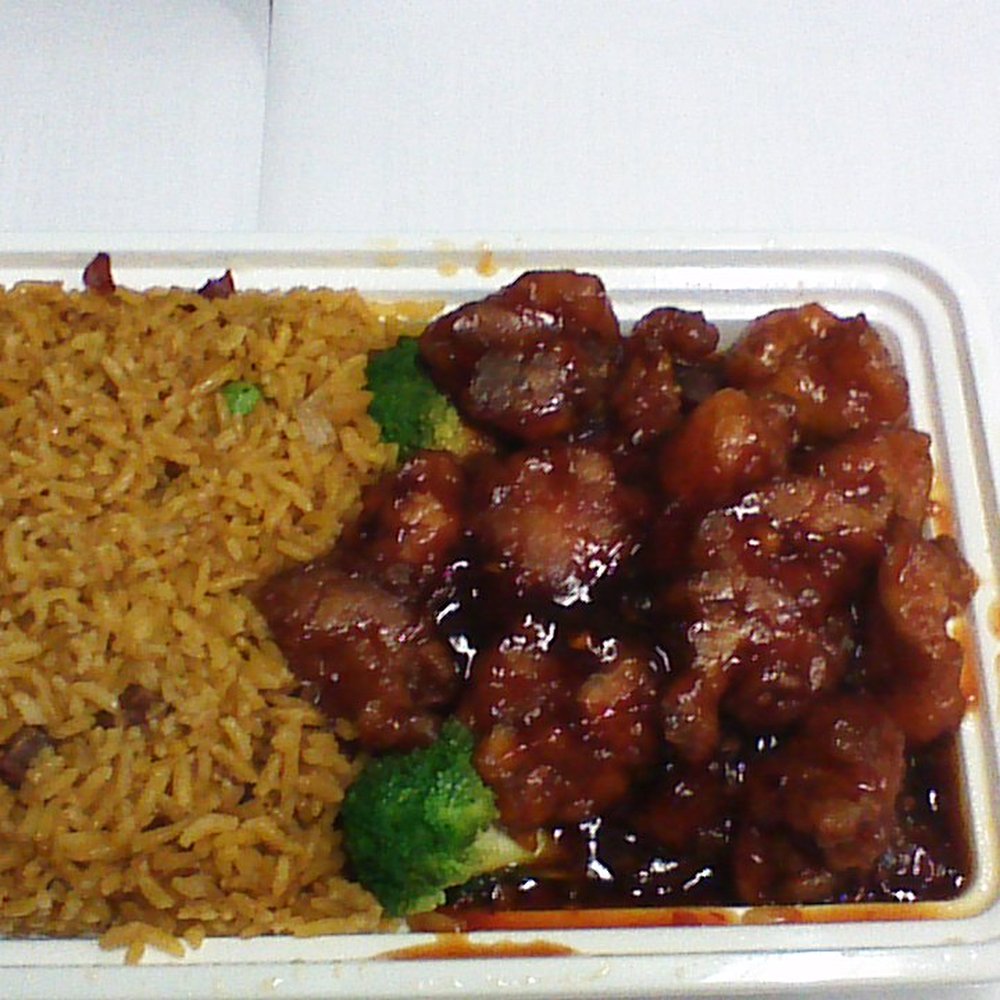 Golden Wok - Combo plate 24 - Chinese Near Me - Worcester, Massachusetts