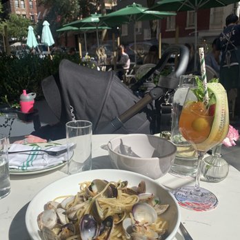 Dante - Spaghetti con vongole and Pimm's cup - Cocktail Bars Near Me - New York, New York