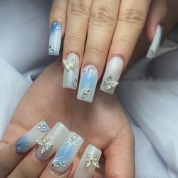 Oasis Nails Salon & Spa - Ser tu , siempre combina con todo