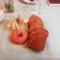 Rybí restaurace v Plané - Tatarák z lososa