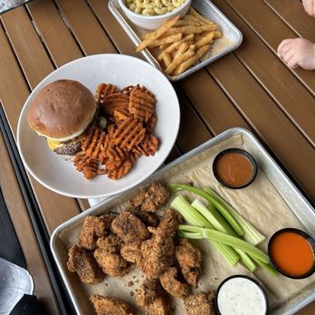 Duke's on 7 - Double Royale with Cheese* Full Order Duke's Boneless Wings Kid Buttered Noodles** - Cocktail Bars Near Me - Minnetonka, Minnesota Duke's on 7 - Double Royale with Cheese* Full Order Duke's Boneless Wings Kid Buttered Noodles** - Cocktail Bars Near Me - Minnetonka, Minnesota
