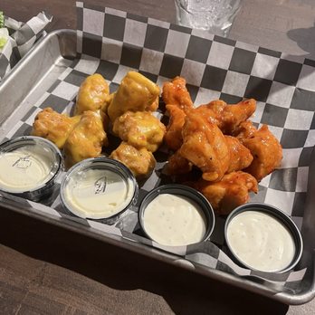 Happy Hour Sports Bar - Boneless Wings Special - Sports Bars Near Me - Waterloo, Illinois Happy Hour Sports Bar - Boneless Wings Special - Sports Bars Near Me - Waterloo, Illinois