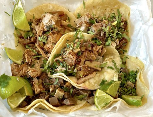 Carnitas don Tacho by null