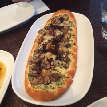 Avida Bar - Coca- mushroom spinach and goganzola - Spanish Near Me - Wellington, WGN