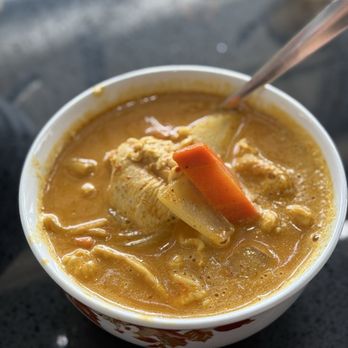 Sweet Rice - Yellow Curry with Chicken (IG: eatwithbaobae) - Laotian Near Me - Auburn, Washington Sweet Rice - Yellow Curry with Chicken (IG: eatwithbaobae) - Laotian Near Me - Auburn, Washington