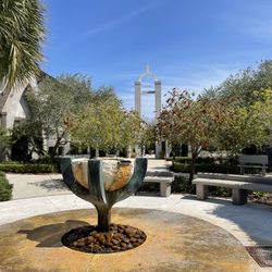Palms Presbyterian Church - Courtyard