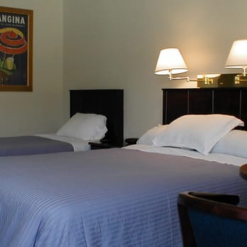 Maplewood Inn & Motel - Room 1 in the Motel has facilities for the handicapped. - Hotels Near Me - Casco, Maine Maplewood Inn & Motel - Room 1 in the Motel has facilities for the handicapped. - Hotels Near Me - Casco, Maine