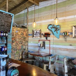 Pausa Café - Inside, Tables