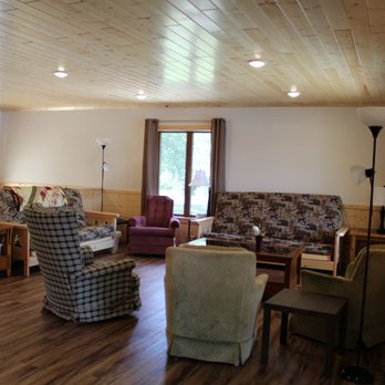 Sweetwater Resort - Reunion House Living room - Resorts Near Me - Cushing, Minnesota