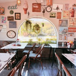 Apple Fritter - Seating